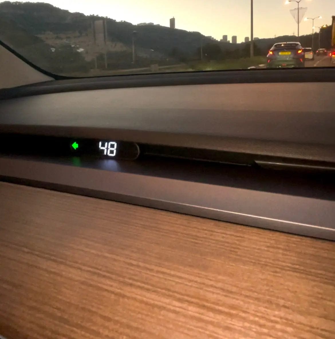 MODEL 3 DEDICATED HEAD-UP DISPLAY SPEEDOMETER