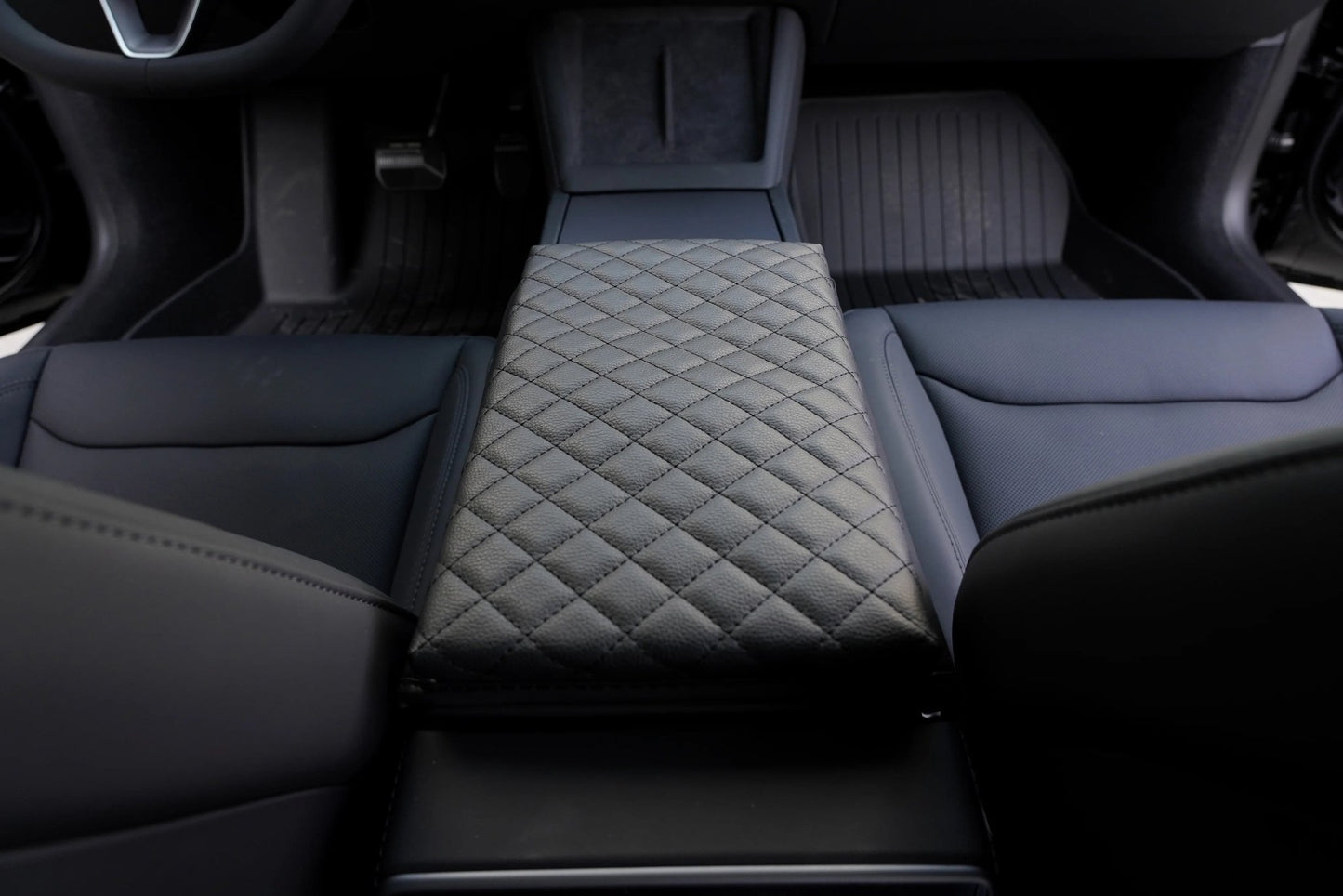 Tesla Model 3 Highland (2024+) Armrest Protector - Tes Accessories