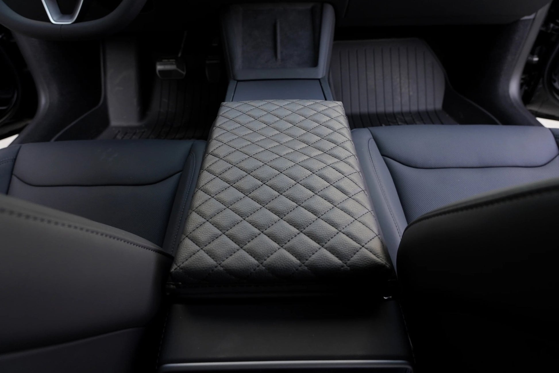 Tesla Model 3 Highland (2024+) Armrest Protector - Tes Accessories